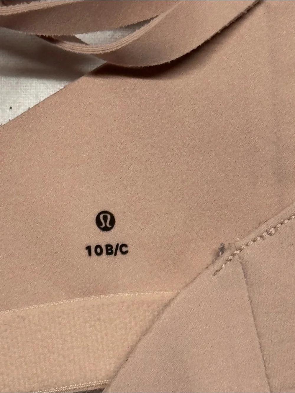 Lululemon sports bra